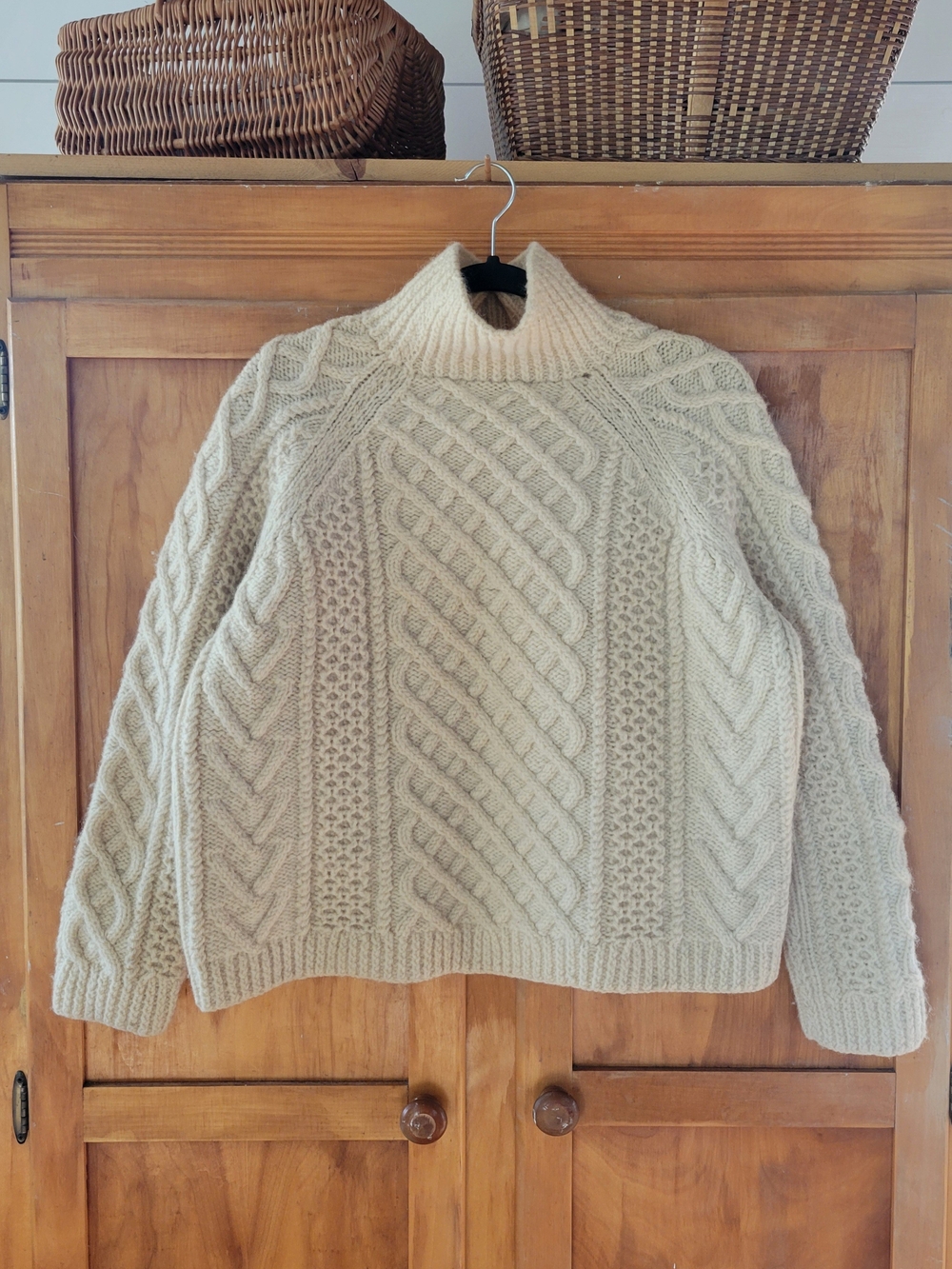 Vintage Wool Cable Knit Turtleneck Sweater Fisherman Cream S • M